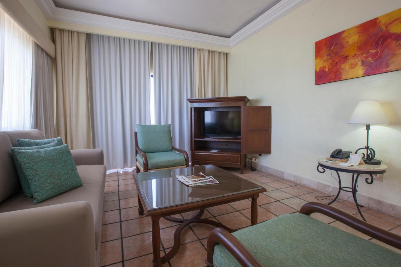 Royal Villas Resort Mazatlan Luaran gambar Living room