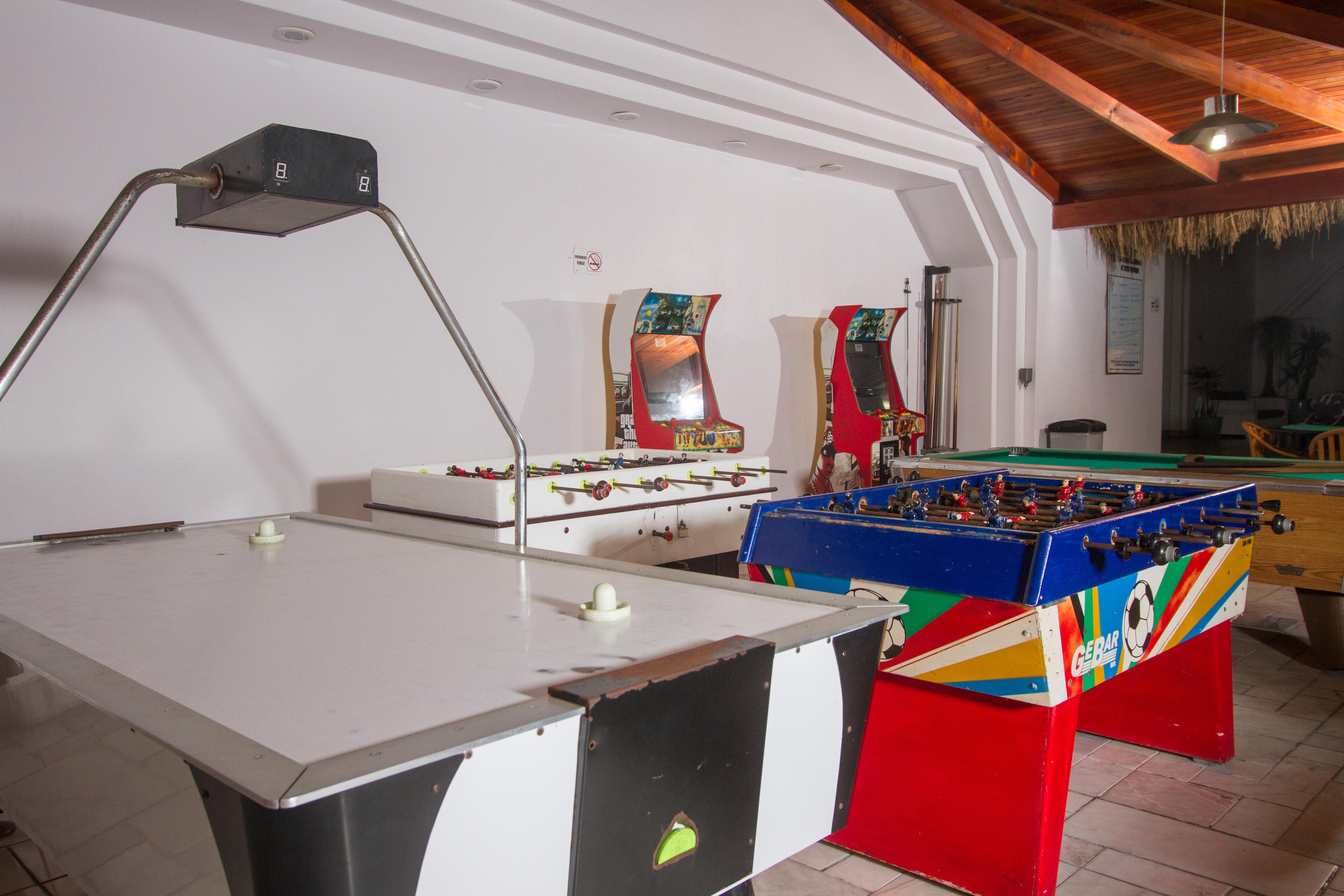 Royal Villas Resort Mazatlan Luaran gambar Air hockey table